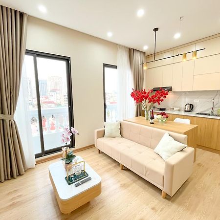 Amazing Housing Lac Long Quan 河内 外观 照片