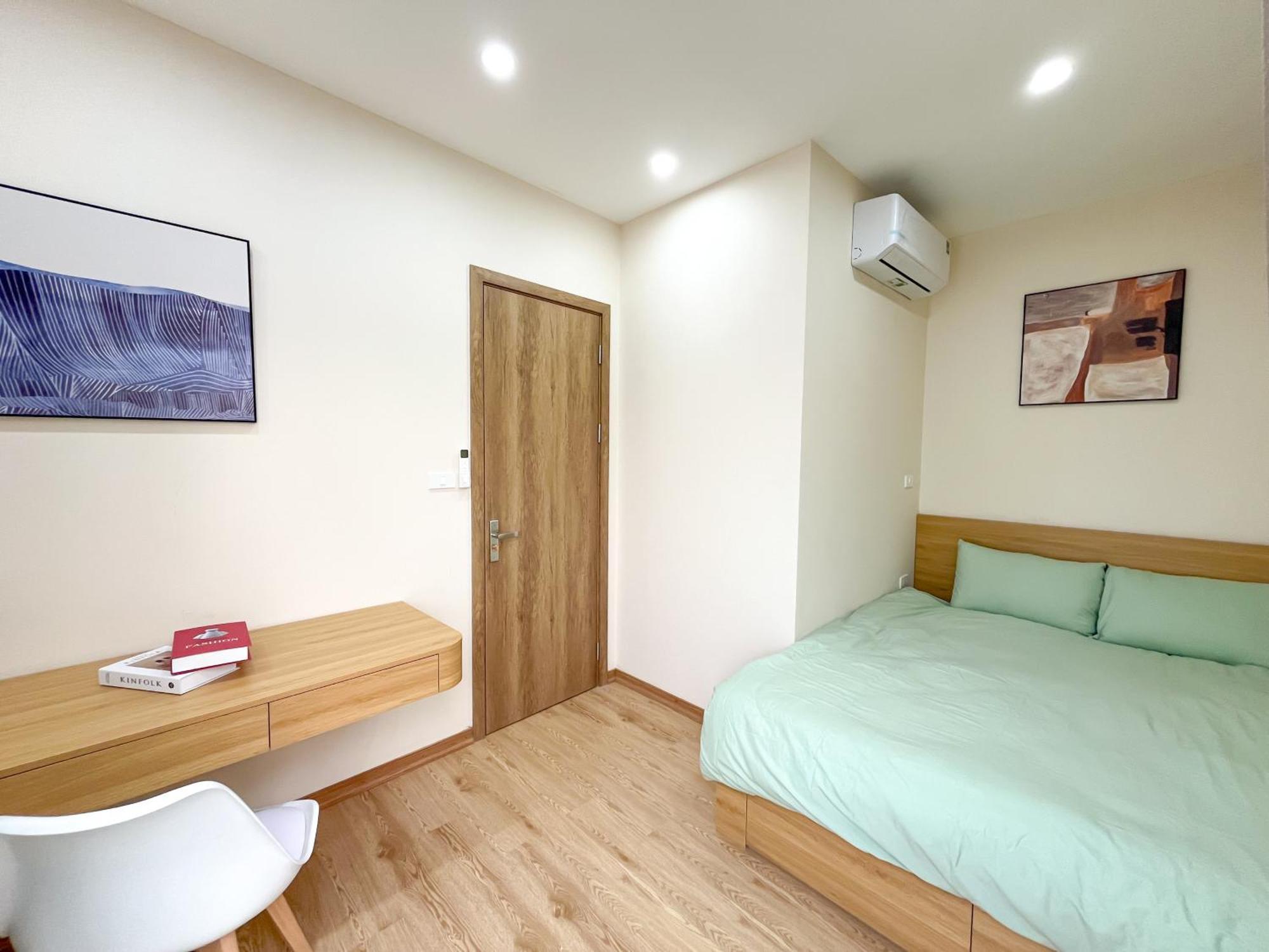 Amazing Housing Lac Long Quan 河内 外观 照片