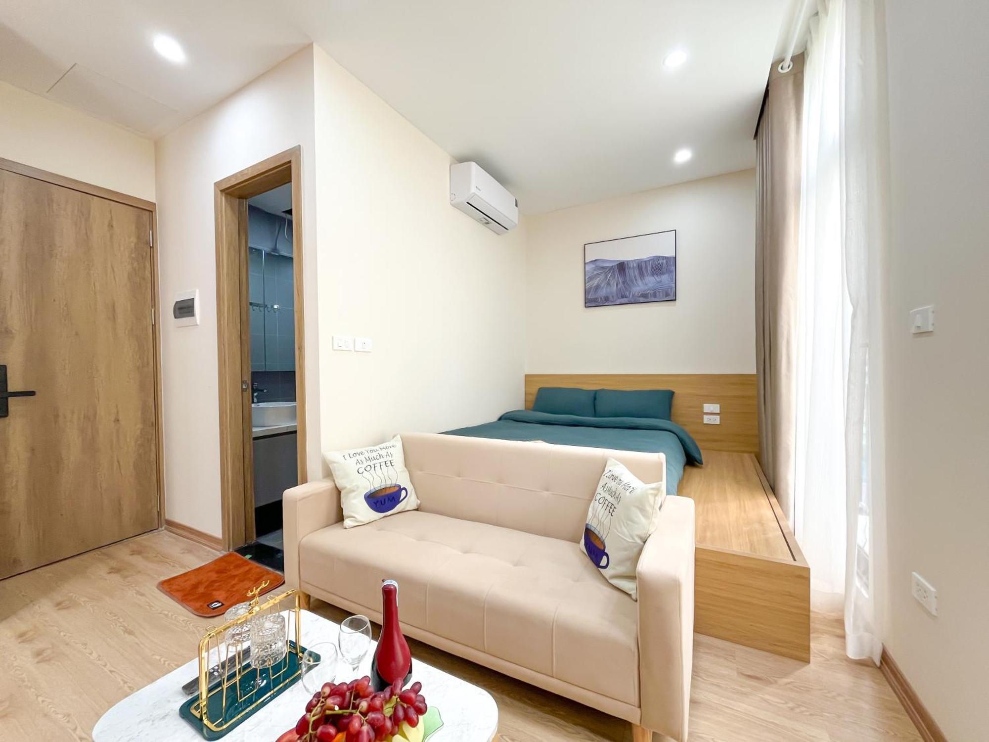 Amazing Housing Lac Long Quan 河内 外观 照片