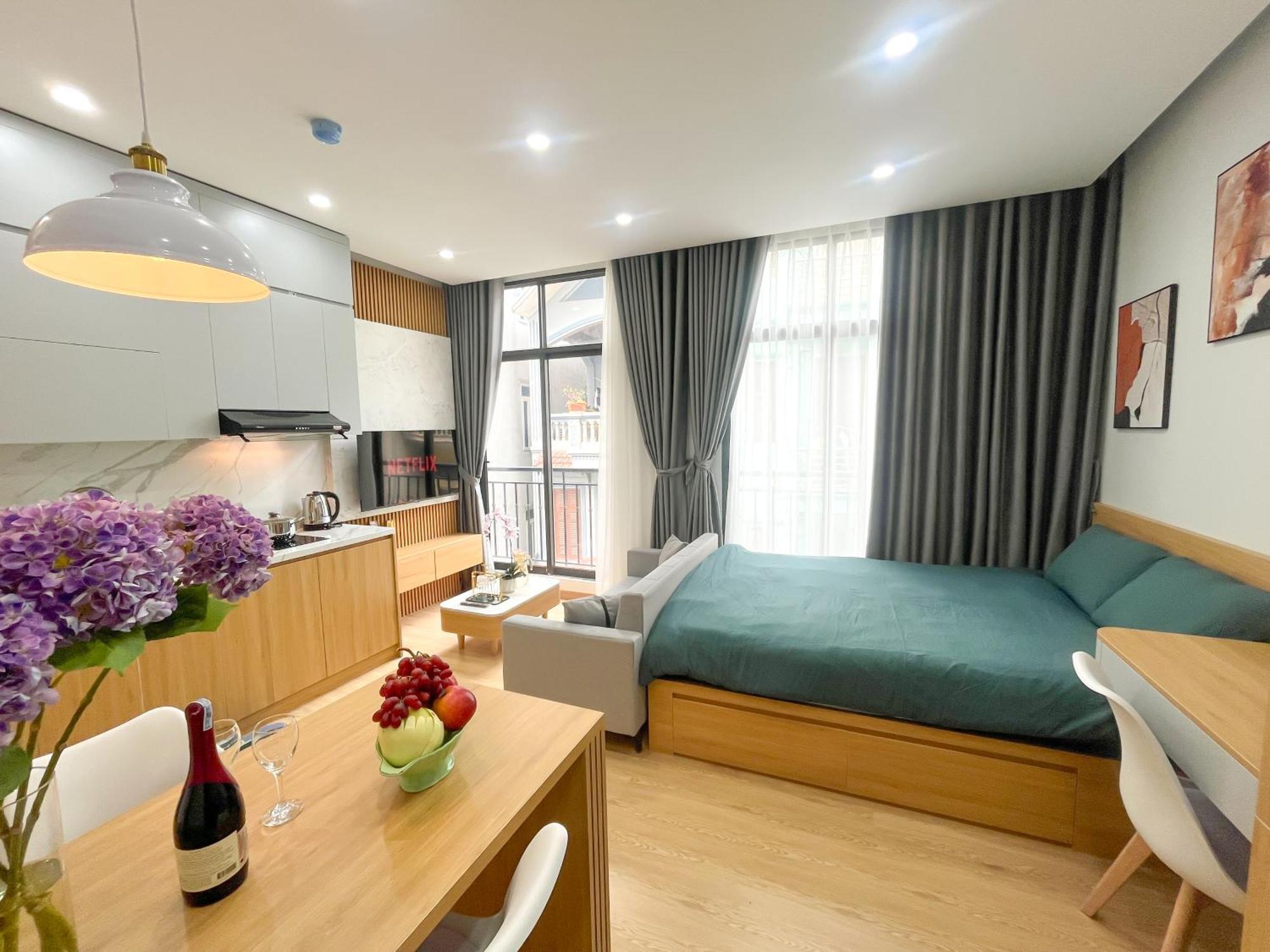 Amazing Housing Lac Long Quan 河内 外观 照片