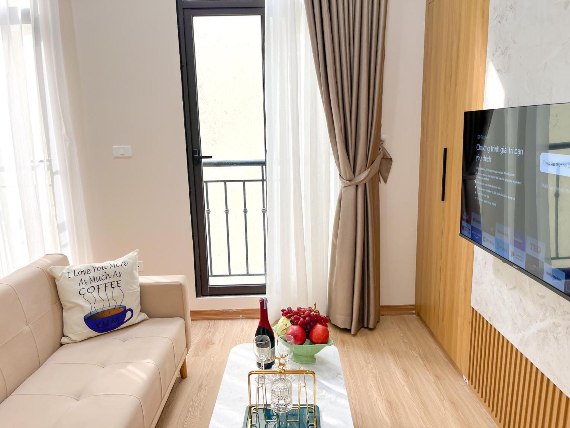 Amazing Housing Lac Long Quan 河内 外观 照片