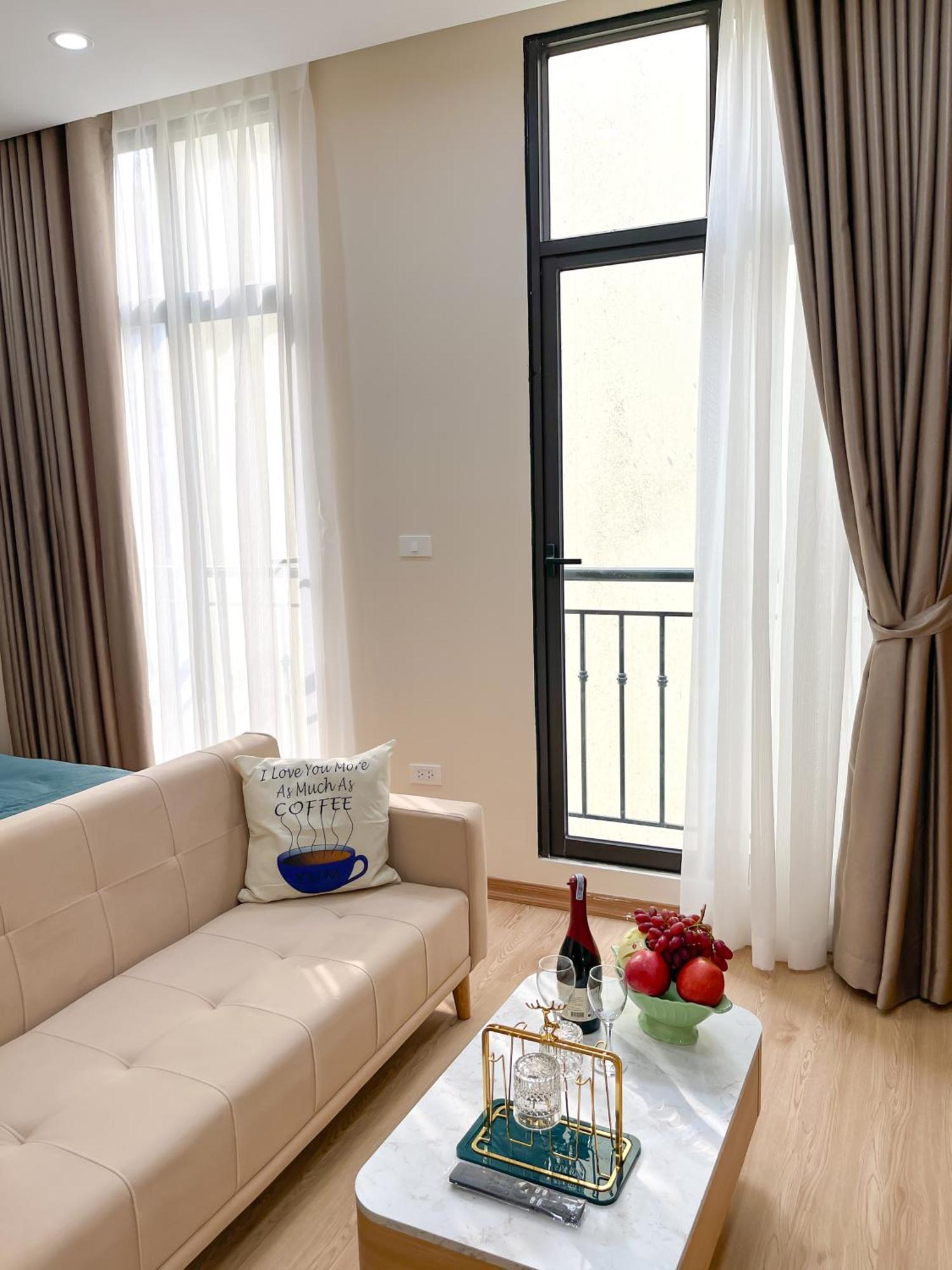 Amazing Housing Lac Long Quan 河内 外观 照片