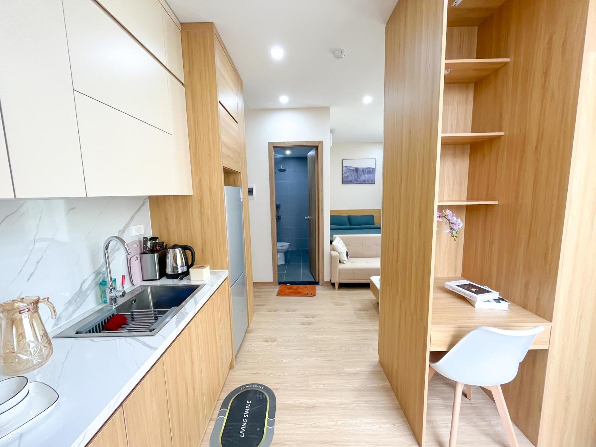 Amazing Housing Lac Long Quan 河内 外观 照片