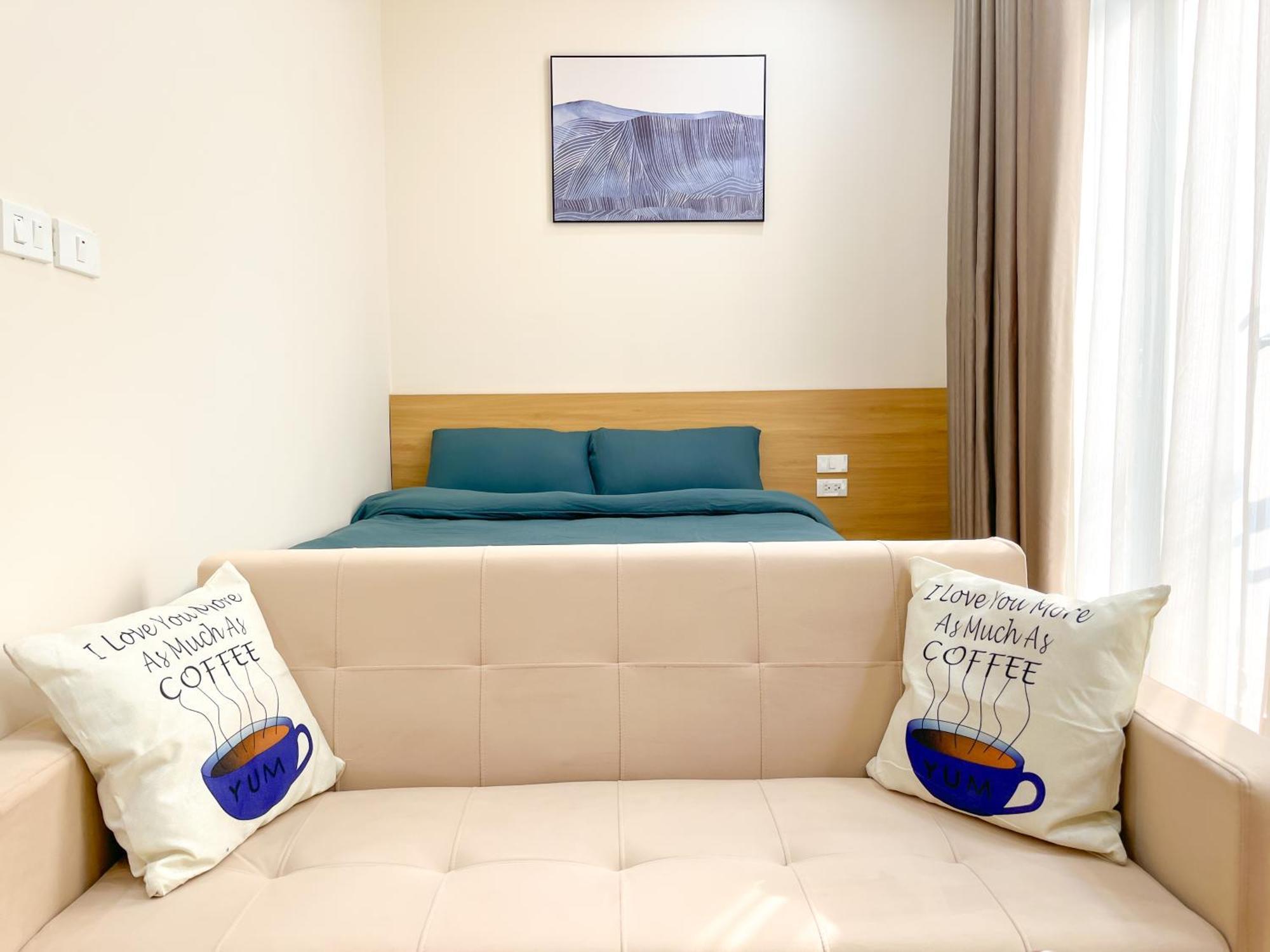 Amazing Housing Lac Long Quan 河内 外观 照片